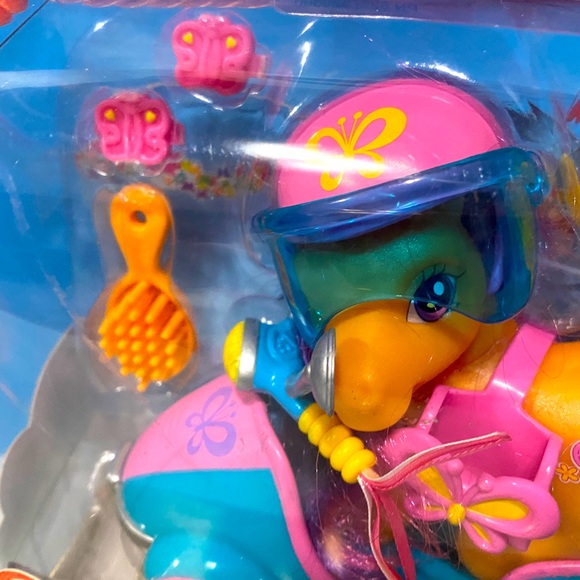MY LITTLE PONY G3 NWT VTG 2004 BUTTERFLY ISLAND SCOOTIN ALONG WITH SCOOTALOO - Picture 10 of 16
